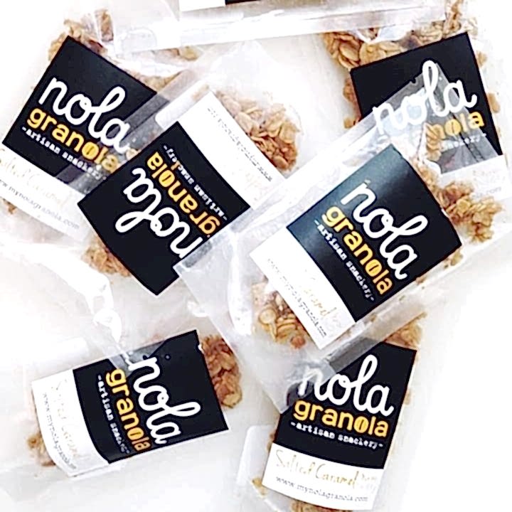 Печать интерьерных наклеек